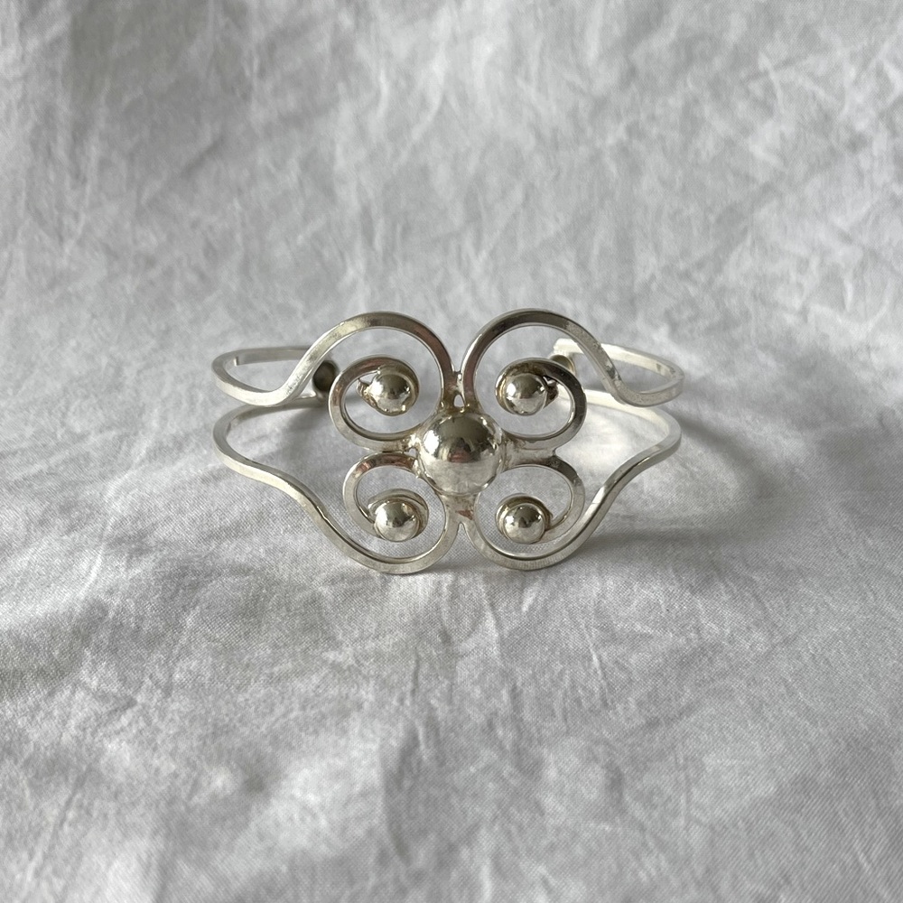 DDD MEXICO 925 Silver - Vintage Open Love Heart Swirl Cuff Bracelet - BT7849